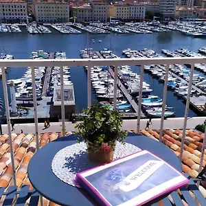  Appartement Beau Duplex Sur Le Vieux Port